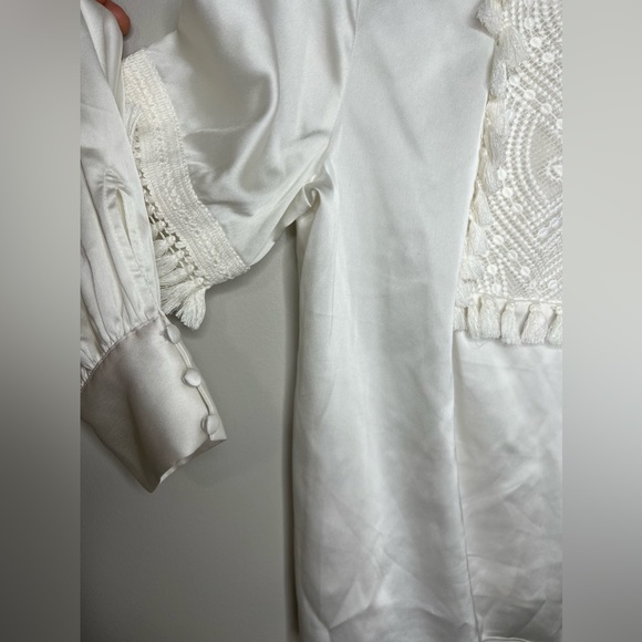 NWT! RYEGRASS white silk long sleeve tassel boho fringe peasant top. Size M. - Picture 9 of 10